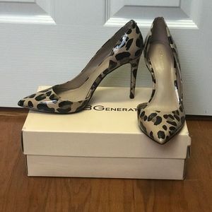 BCBG LENNY LEOPARD PRINT PUMP